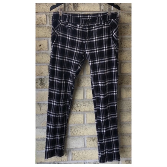 🦋Free People • Crinkle Plaid Pegged Pants - Picture 4 of 12